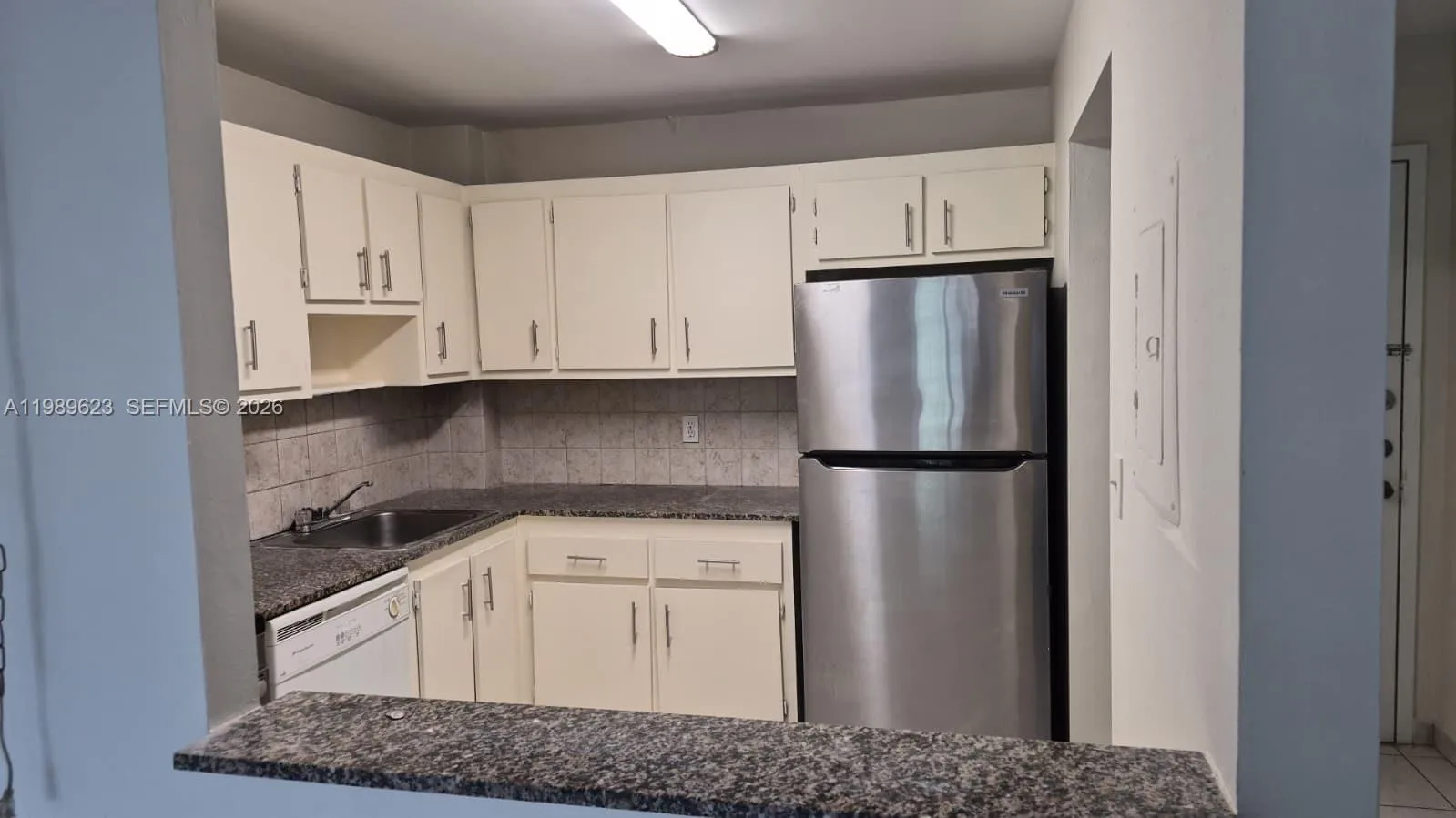 16950 W Dixie Hwy A-228 Hwy A228, North Miami Beac, North Miami Beach, Florida 33160, 1 Bedroom Bedrooms, ,1 BathroomBathrooms,Residential Lease,For Rent,16950 W Dixie Hwy A-228 Hwy A228, North Miami Beac,A11989623