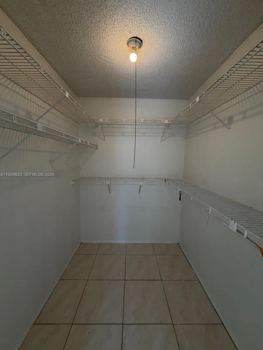 16950 W Dixie Hwy A-228 Hwy A228, North Miami Beac, North Miami Beach, Florida 33160, 1 Bedroom Bedrooms, ,1 BathroomBathrooms,Residential Lease,For Rent,16950 W Dixie Hwy A-228 Hwy A228, North Miami Beac,A11989623