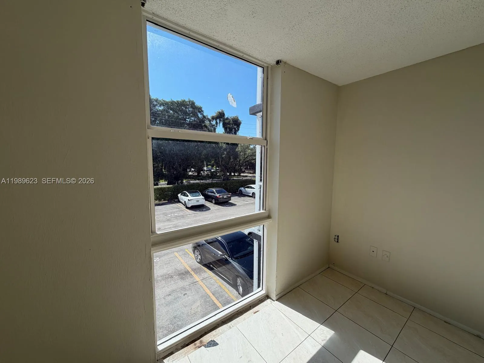 16950 W Dixie Hwy A-228 Hwy A228, North Miami Beac, North Miami Beach, Florida 33160, 1 Bedroom Bedrooms, ,1 BathroomBathrooms,Residential Lease,For Rent,16950 W Dixie Hwy A-228 Hwy A228, North Miami Beac,A11989623