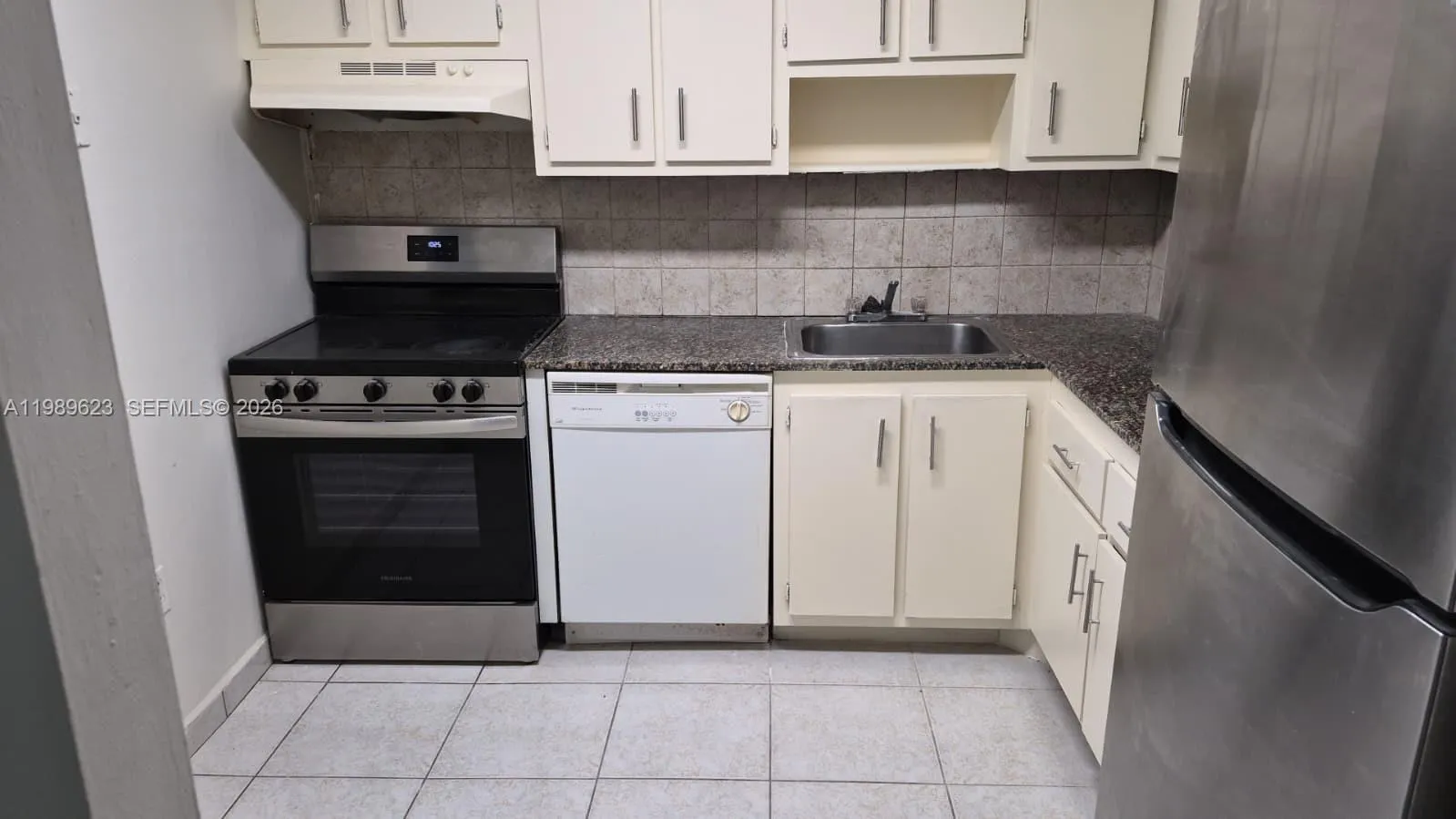 16950 W Dixie Hwy A-228 Hwy A228, North Miami Beac, North Miami Beach, Florida 33160, 1 Bedroom Bedrooms, ,1 BathroomBathrooms,Residential Lease,For Rent,16950 W Dixie Hwy A-228 Hwy A228, North Miami Beac,A11989623
