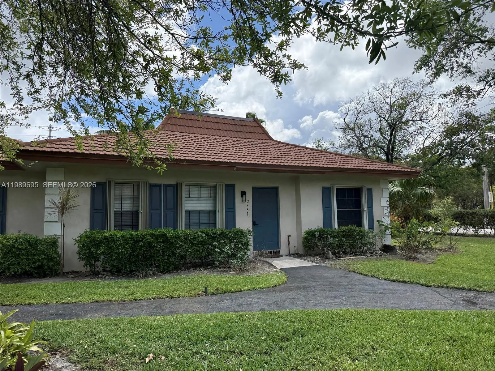 2381 Sw 70th Ave 49, Davie, Florida 33317, Davie, Florida 33317, 3 Bedrooms Bedrooms, ,2 BathroomsBathrooms,Residential,For Sale,2381 Sw 70th Ave 49, Davie, Florida 33317,A11989695