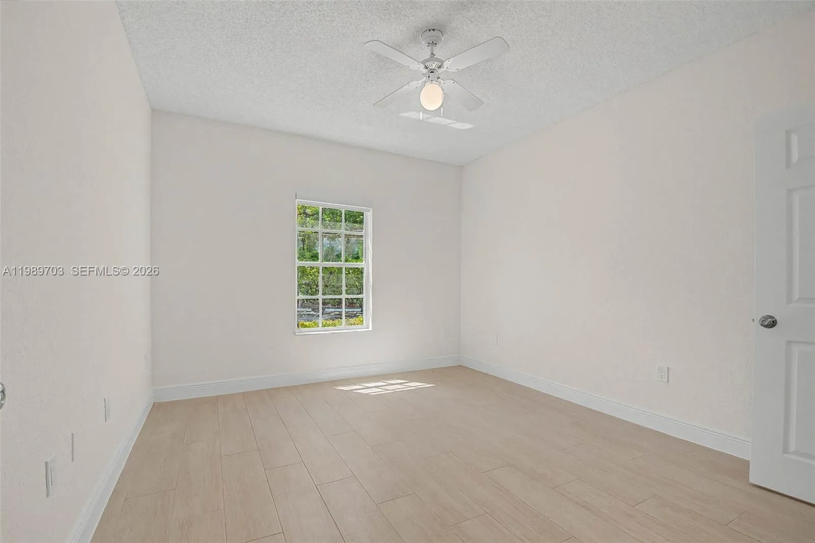 7000 Sw 80th St 103, Miami, Florida 33143, Miami, Florida 33143, 1 Bedroom Bedrooms, ,1 BathroomBathrooms,Residential Lease,For Rent,7000 Sw 80th St 103, Miami, Florida 33143,A11989703