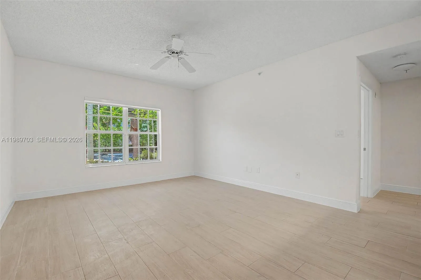7000 Sw 80th St 103, Miami, Florida 33143, Miami, Florida 33143, 1 Bedroom Bedrooms, ,1 BathroomBathrooms,Residential Lease,For Rent,7000 Sw 80th St 103, Miami, Florida 33143,A11989703