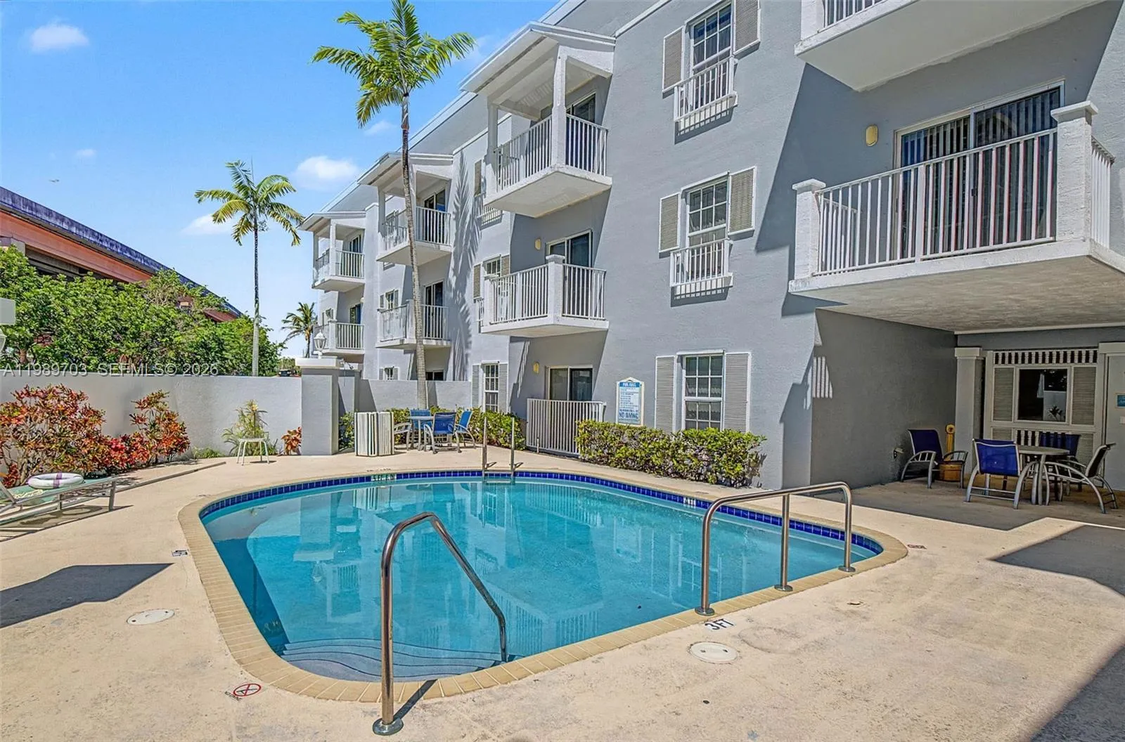 7000 Sw 80th St 103, Miami, Florida 33143, Miami, Florida 33143, 1 Bedroom Bedrooms, ,1 BathroomBathrooms,Residential Lease,For Rent,7000 Sw 80th St 103, Miami, Florida 33143,A11989703
