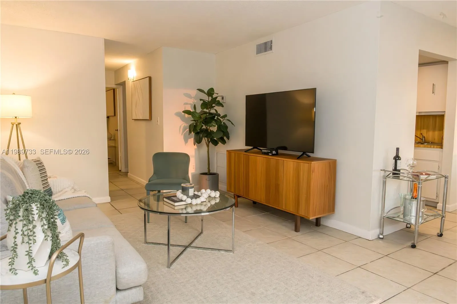 6675 W 4th Ave 203, Hialeah, Florida 33012, Hialeah, Florida 33012, 2 Bedrooms Bedrooms, ,1 BathroomBathrooms,Residential,For Sale,6675 W 4th Ave 203, Hialeah, Florida 33012,A11989733