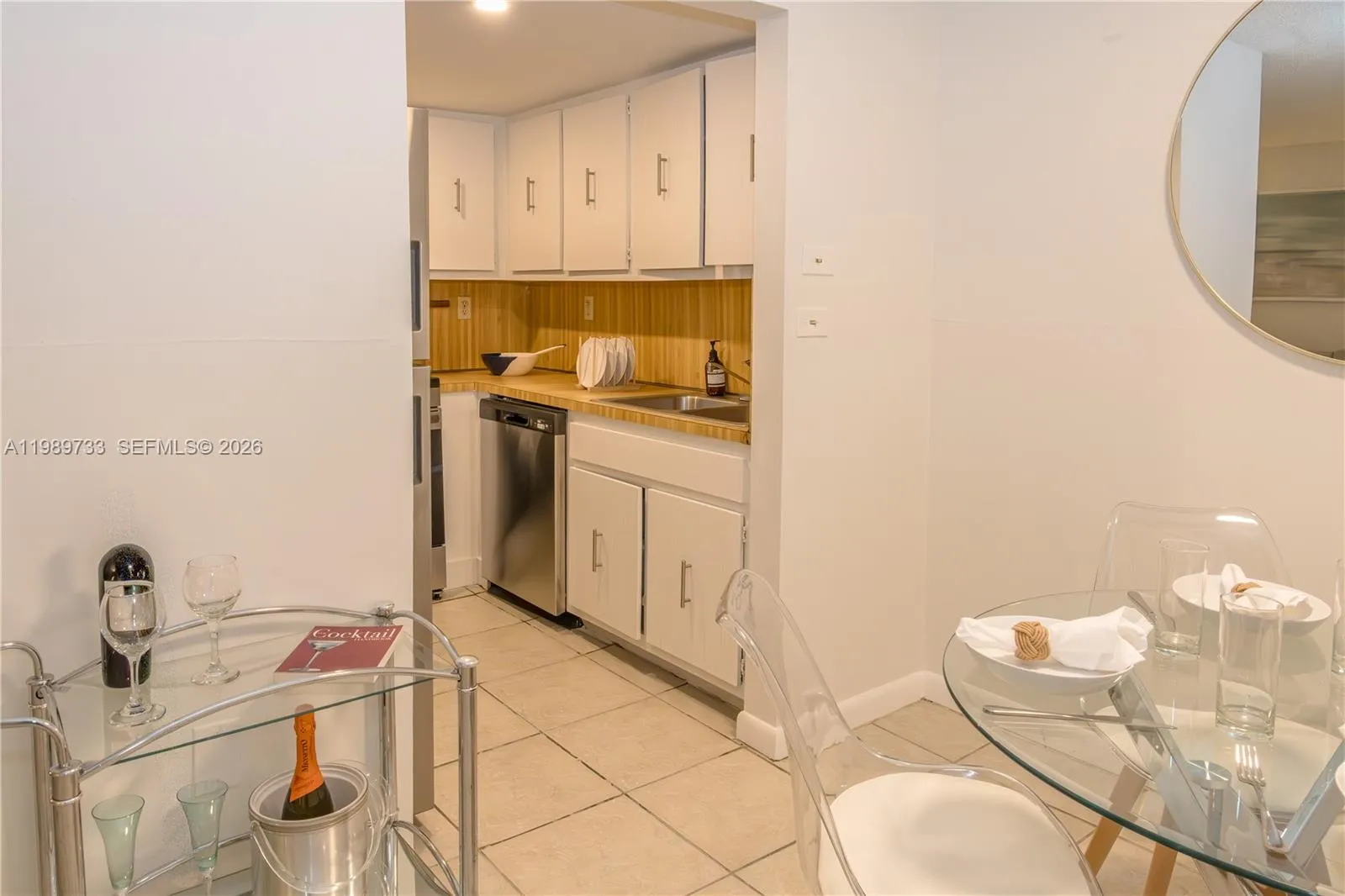 6675 W 4th Ave 203, Hialeah, Florida 33012, Hialeah, Florida 33012, 2 Bedrooms Bedrooms, ,1 BathroomBathrooms,Residential,For Sale,6675 W 4th Ave 203, Hialeah, Florida 33012,A11989733