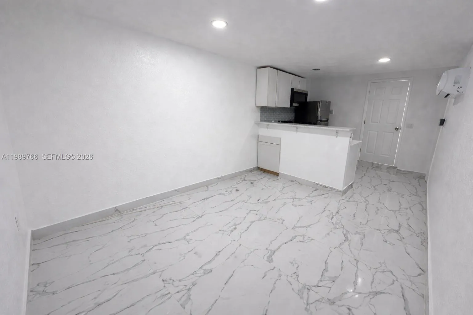 Hollywood, Florida 33021, ,1 BathroomBathrooms,Residential Lease,For Rent,A11989766