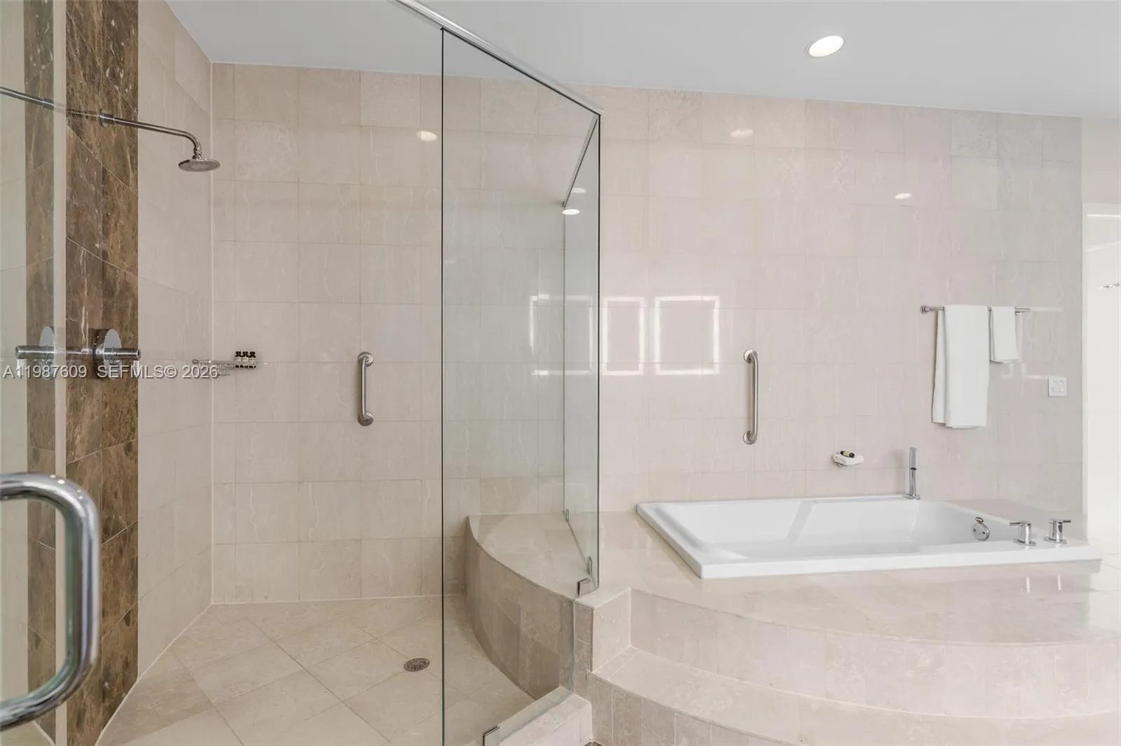 505 N Fort Lauderdale Beach Blvd 224, Fort Lauderd, Fort Lauderdale, Florida 33304, 3 Bedrooms Bedrooms, ,3 BathroomsBathrooms,Residential,For Sale,505 N Fort Lauderdale Beach Blvd 224, Fort Lauderd,A11987609