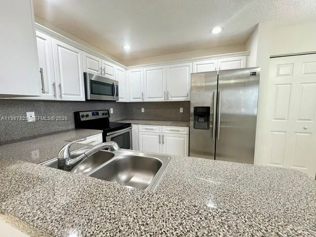833 Nw 208th Ter 833, Pembroke Pines, Florida 3302, Pembroke Pines, Florida 33029, 3 Bedrooms Bedrooms, ,2 BathroomsBathrooms,Residential Lease,For Rent,833 Nw 208th Ter 833, Pembroke Pines, Florida 3302,A11987825