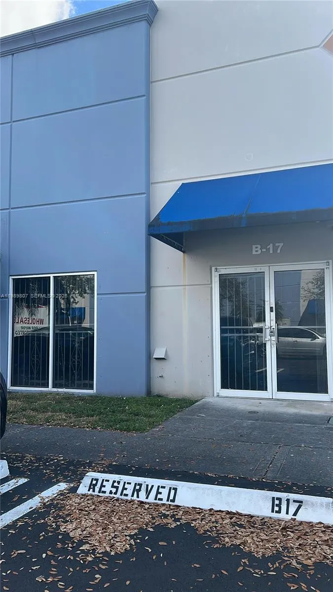 4960 Nw 165th St B18, Miami Gardens, Florida 33014, Miami Gardens, Florida 33014, ,Commercial Sale,For Sale,4960 Nw 165th St B18, Miami Gardens, Florida 33014,A11989807
