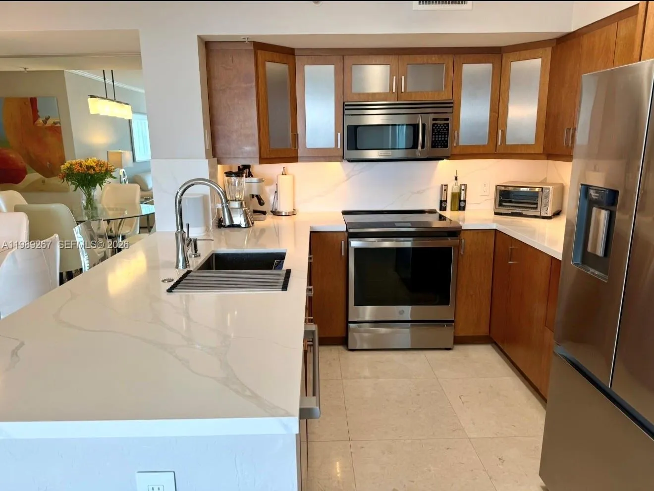 90 Alton Rd 803, Miami Beach, Florida 33139, Miami Beach, Florida 33139, 2 Bedrooms Bedrooms, ,2 BathroomsBathrooms,Residential,For Sale,90 Alton Rd 803, Miami Beach, Florida 33139,A11989267