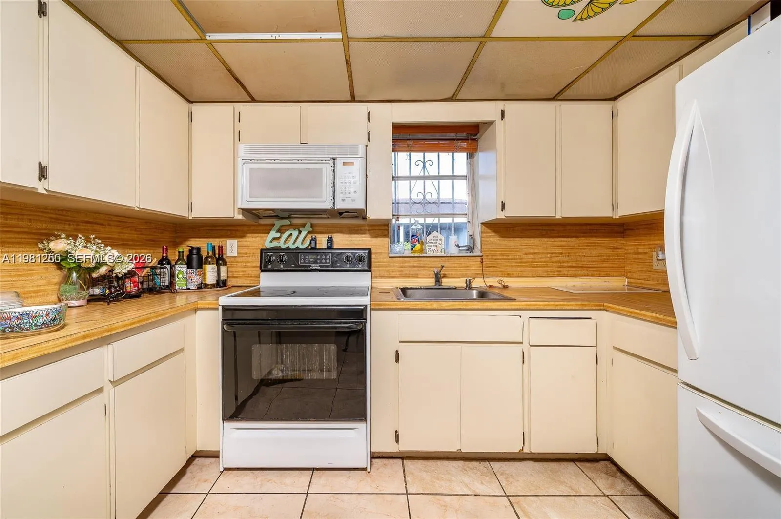 2610 Nw 33rd St, Miami, Florida 33142, Miami, Florida 33142, ,Residential Income,For Sale,2610 Nw 33rd St, Miami, Florida 33142,A11981250