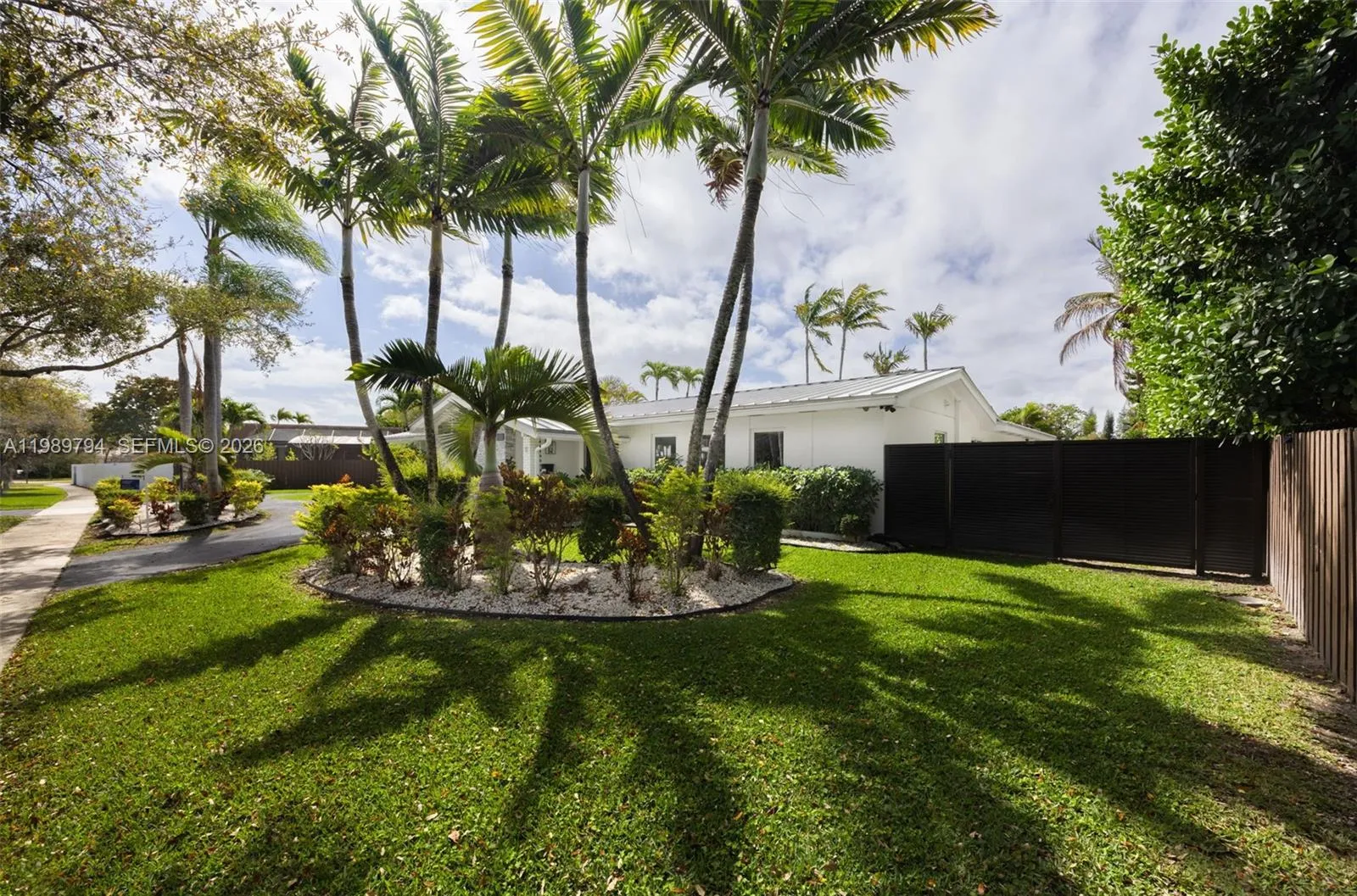 17520 Sw 89th Ave, Palmetto Bay, Florida 33157, Palmetto Bay, Florida 33157, 4 Bedrooms Bedrooms, ,2 BathroomsBathrooms,Residential,For Sale,17520 Sw 89th Ave, Palmetto Bay, Florida 33157,A11989794