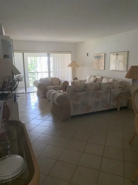 303 Racquet Club Rd 206, Weston, Florida 33326, Weston, Florida 33326, 2 Bedrooms Bedrooms, ,2 BathroomsBathrooms,Residential Lease,For Rent,303 Racquet Club Rd 206, Weston, Florida 33326,A11989215