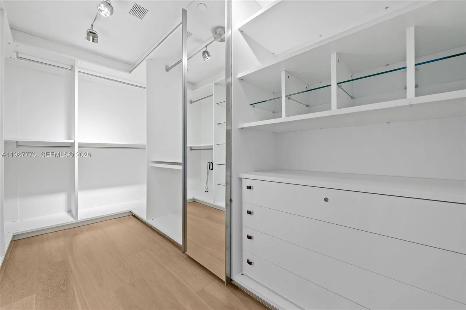 3535 Hiawatha Ave 502, Miami, Florida 33133, Miami, Florida 33133, 4 Bedrooms Bedrooms, ,5 BathroomsBathrooms,Residential,For Sale,3535 Hiawatha Ave 502, Miami, Florida 33133,A11987773