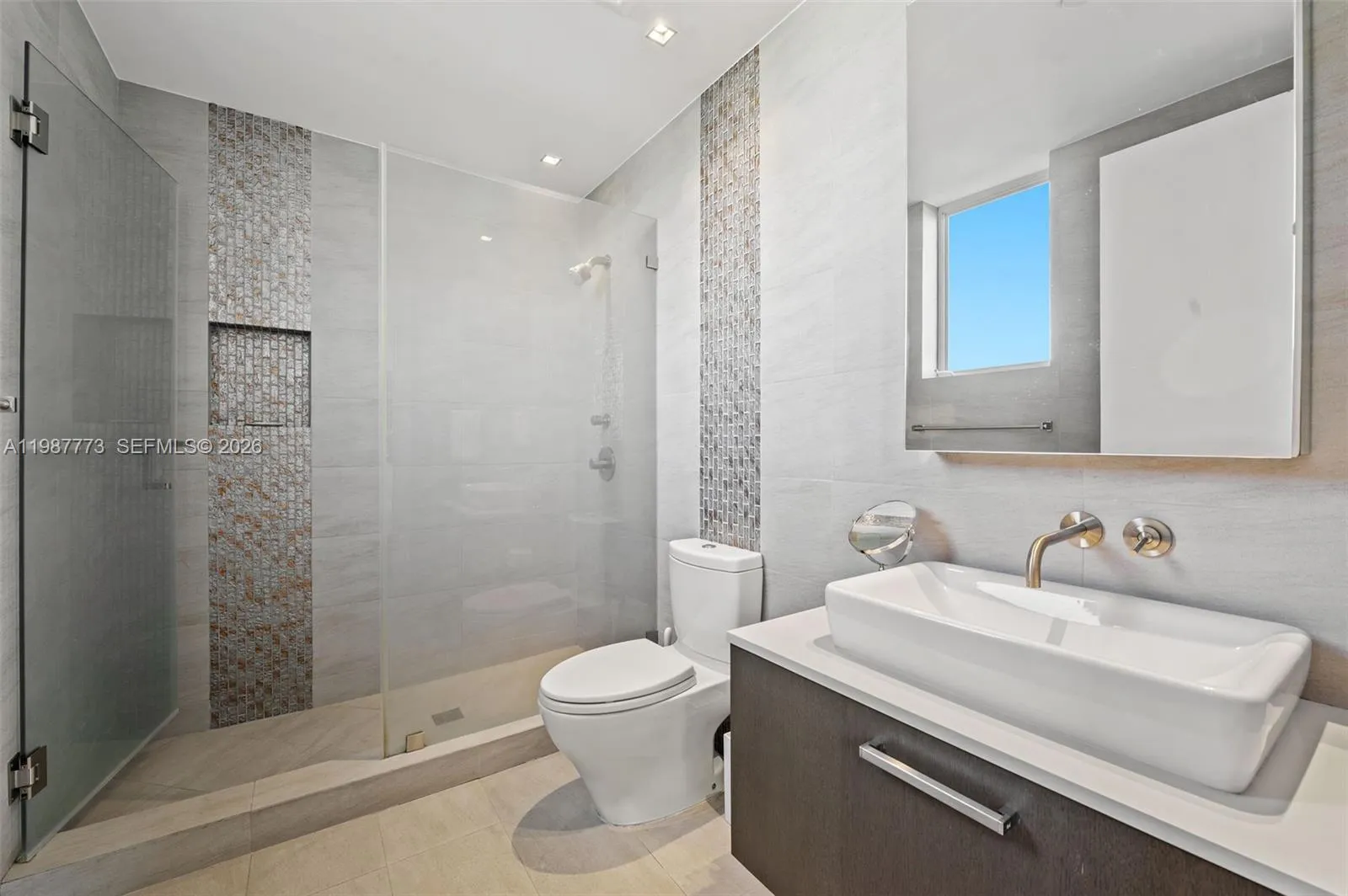 3535 Hiawatha Ave 502, Miami, Florida 33133, Miami, Florida 33133, 4 Bedrooms Bedrooms, ,5 BathroomsBathrooms,Residential,For Sale,3535 Hiawatha Ave 502, Miami, Florida 33133,A11987773
