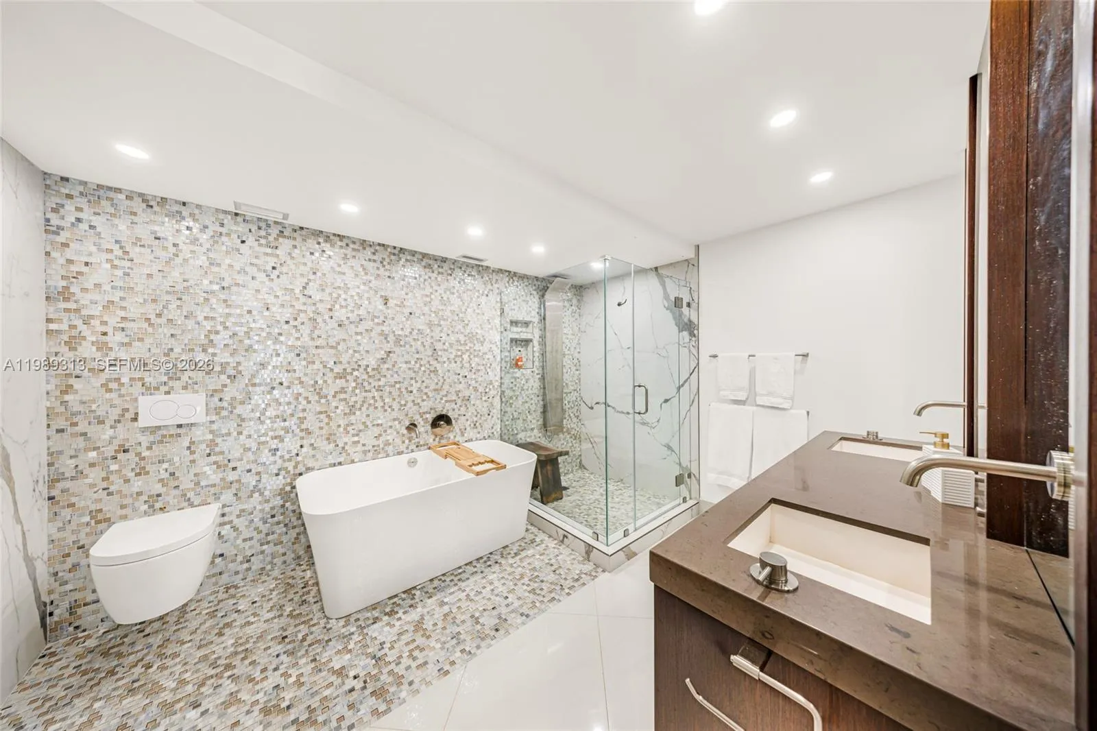 2821 N Ocean Blvd 806s, Fort Lauderdale, Florida 3, Fort Lauderdale, Florida 33308, 2 Bedrooms Bedrooms, ,2 BathroomsBathrooms,Residential,For Sale,2821 N Ocean Blvd 806s, Fort Lauderdale, Florida 3,A11989313