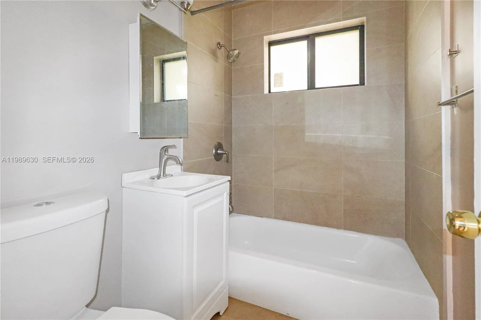 98 Ne 71st St 2, Miami, Florida 33138, Miami, Florida 33138, 1 Bedroom Bedrooms, ,1 BathroomBathrooms,Residential Lease,For Rent,98 Ne 71st St 2, Miami, Florida 33138,A11989630