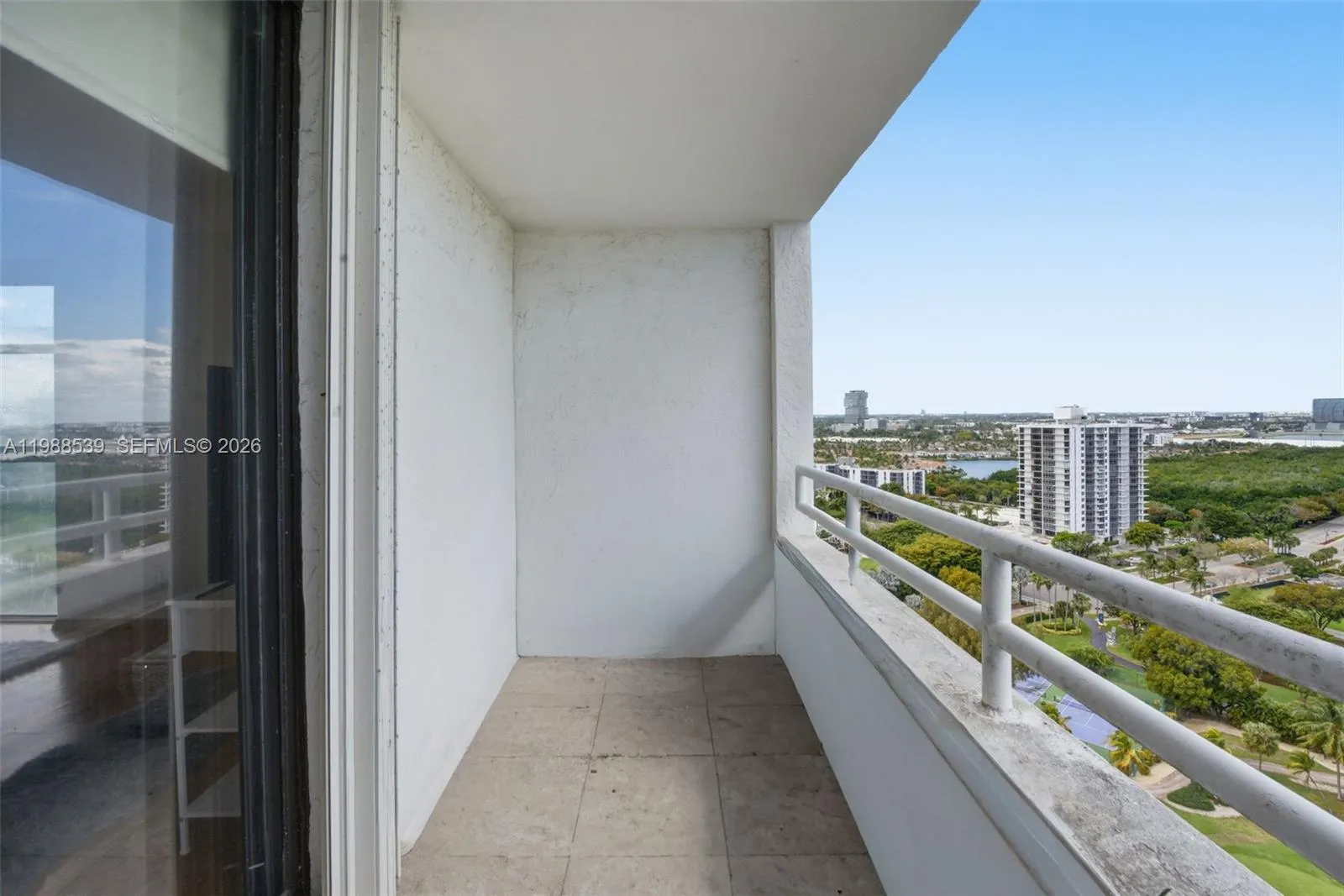 20225 Ne 34th Ct 2218, Aventura, Florida 33180, Aventura, Florida 33180, 2 Bedrooms Bedrooms, ,2 BathroomsBathrooms,Residential,For Sale,20225 Ne 34th Ct 2218, Aventura, Florida 33180,A11988539