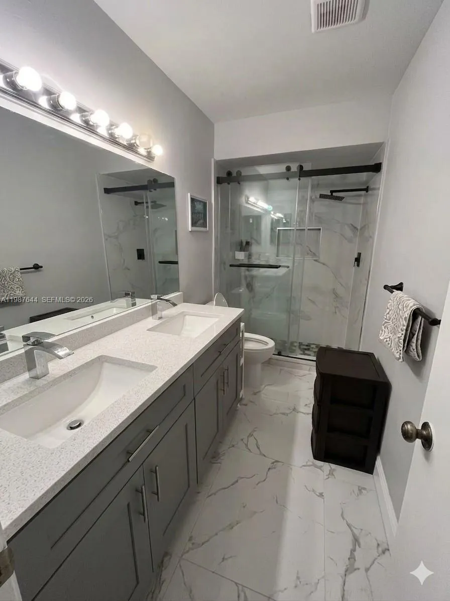 3931 Sw 84th Ter, Davie, Florida 33328, Davie, Florida 33328, 3 Bedrooms Bedrooms, ,2 BathroomsBathrooms,Residential,For Sale,3931 Sw 84th Ter, Davie, Florida 33328,A11987644