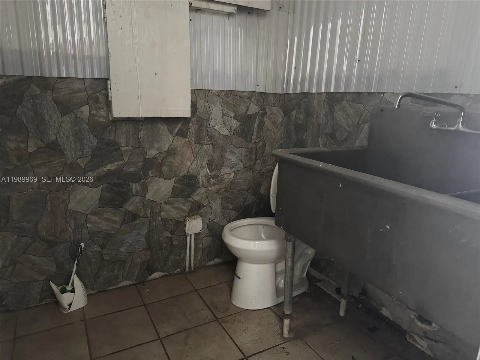 809-813 Nw 1st St, Fort Lauderdale, Florida 33311, Fort Lauderdale, Florida 33311, ,Commercial Lease,For Rent,809-813 Nw 1st St, Fort Lauderdale, Florida 33311,A11989969