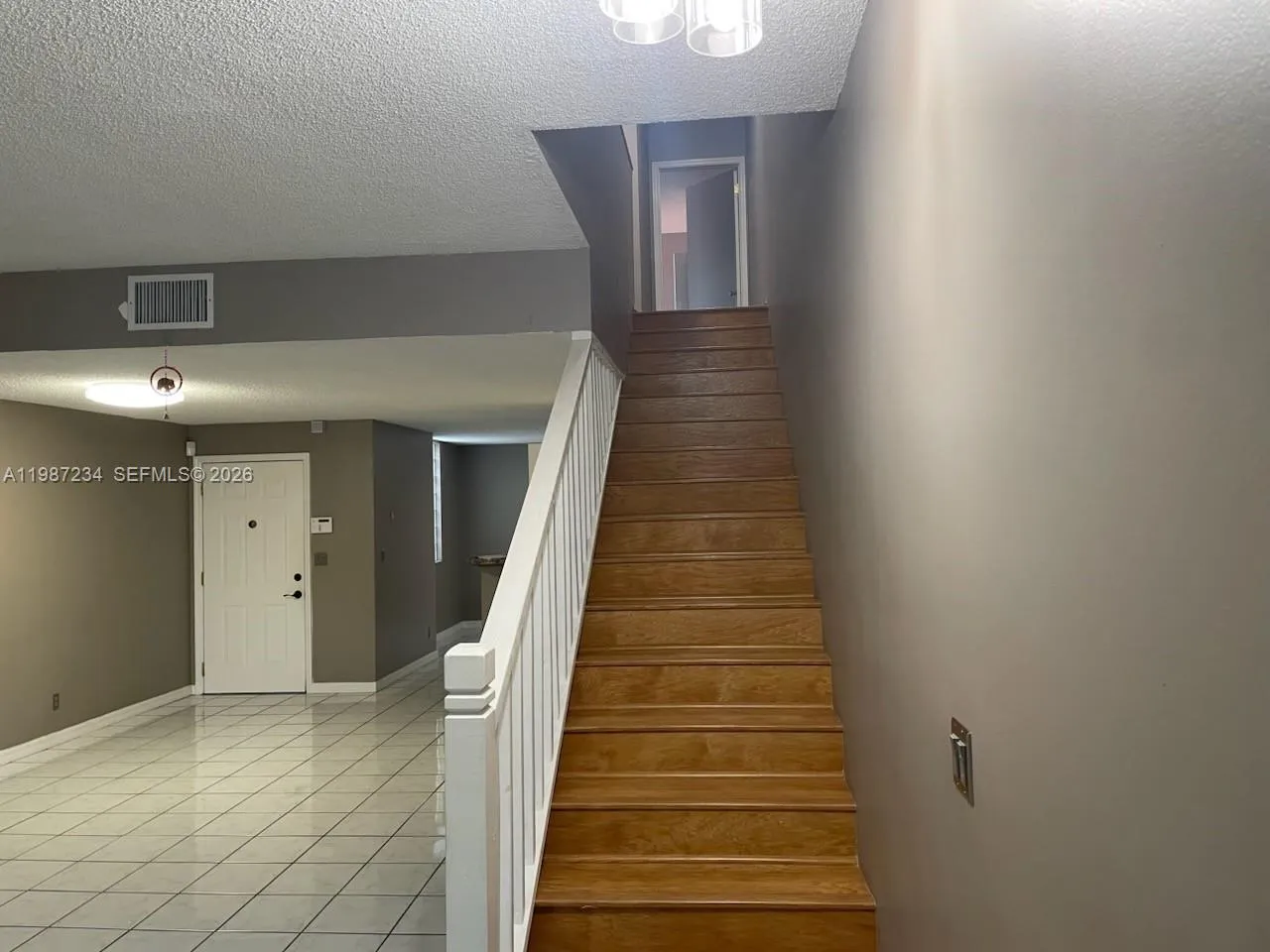 800 Sorrento Dr, Weston, Florida 33326, Weston, Florida 33326, 3 Bedrooms Bedrooms, ,2 BathroomsBathrooms,Residential,For Sale,800 Sorrento Dr, Weston, Florida 33326,A11987234