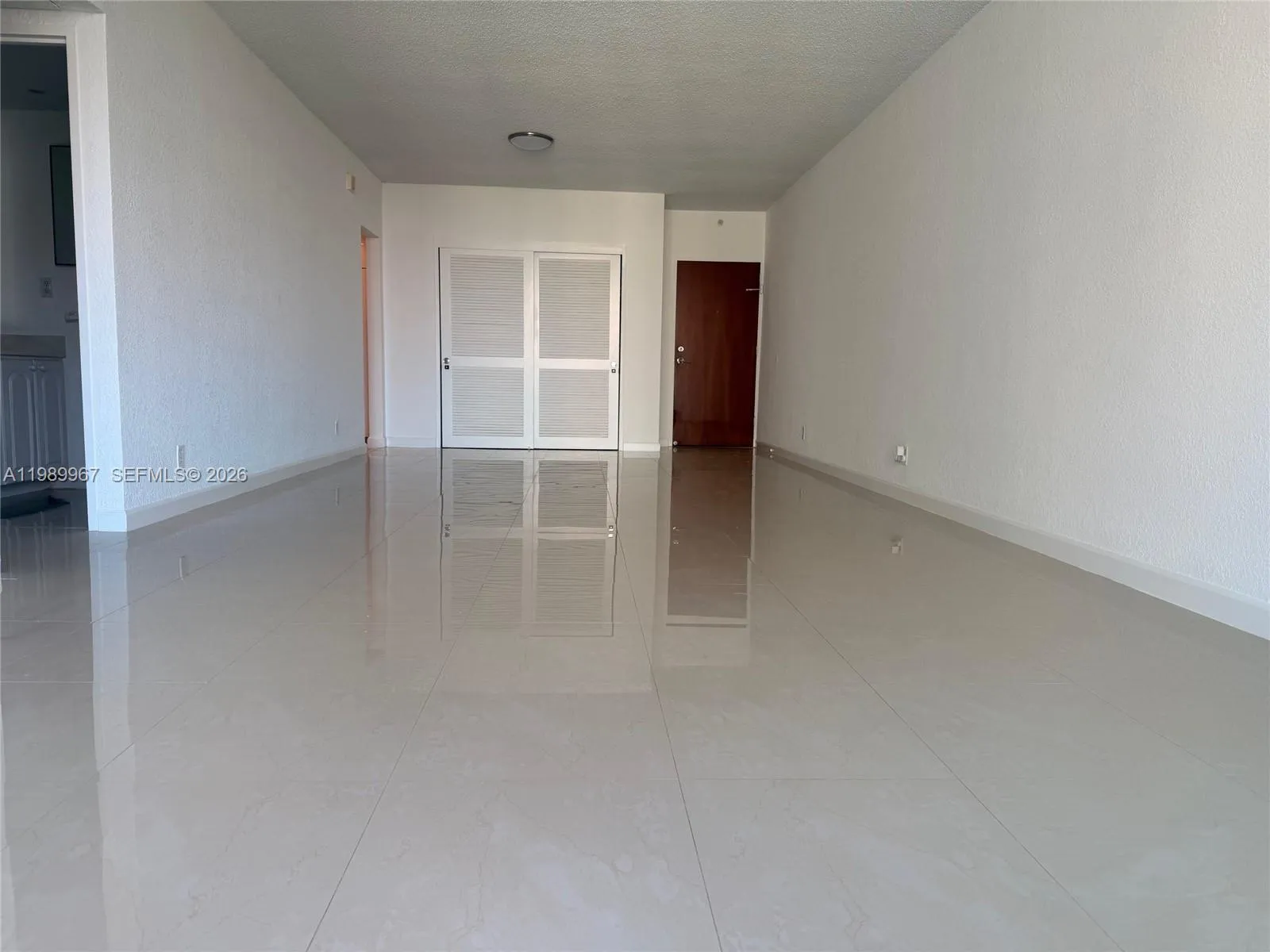 4001 S Ocean Dr 8h, Hollywood, Florida 33019, Hollywood, Florida 33019, 1 Bedroom Bedrooms, ,1 BathroomBathrooms,Residential Lease,For Rent,4001 S Ocean Dr 8h, Hollywood, Florida 33019,A11989967