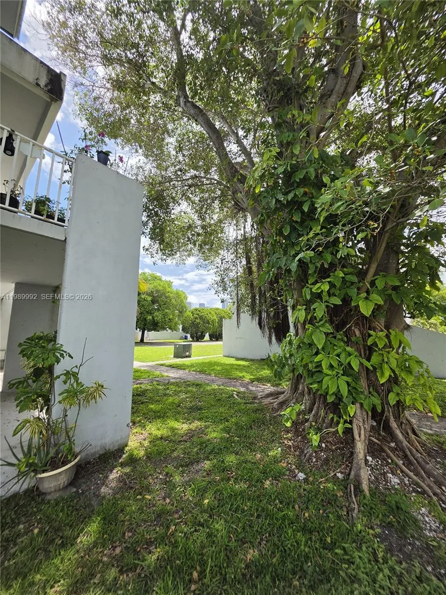 1990 Nw 4th Ct 7, Miami, Florida 33136, Miami, Florida 33136, 3 Bedrooms Bedrooms, ,1 BathroomBathrooms,Residential,For Sale,1990 Nw 4th Ct 7, Miami, Florida 33136,A11989992
