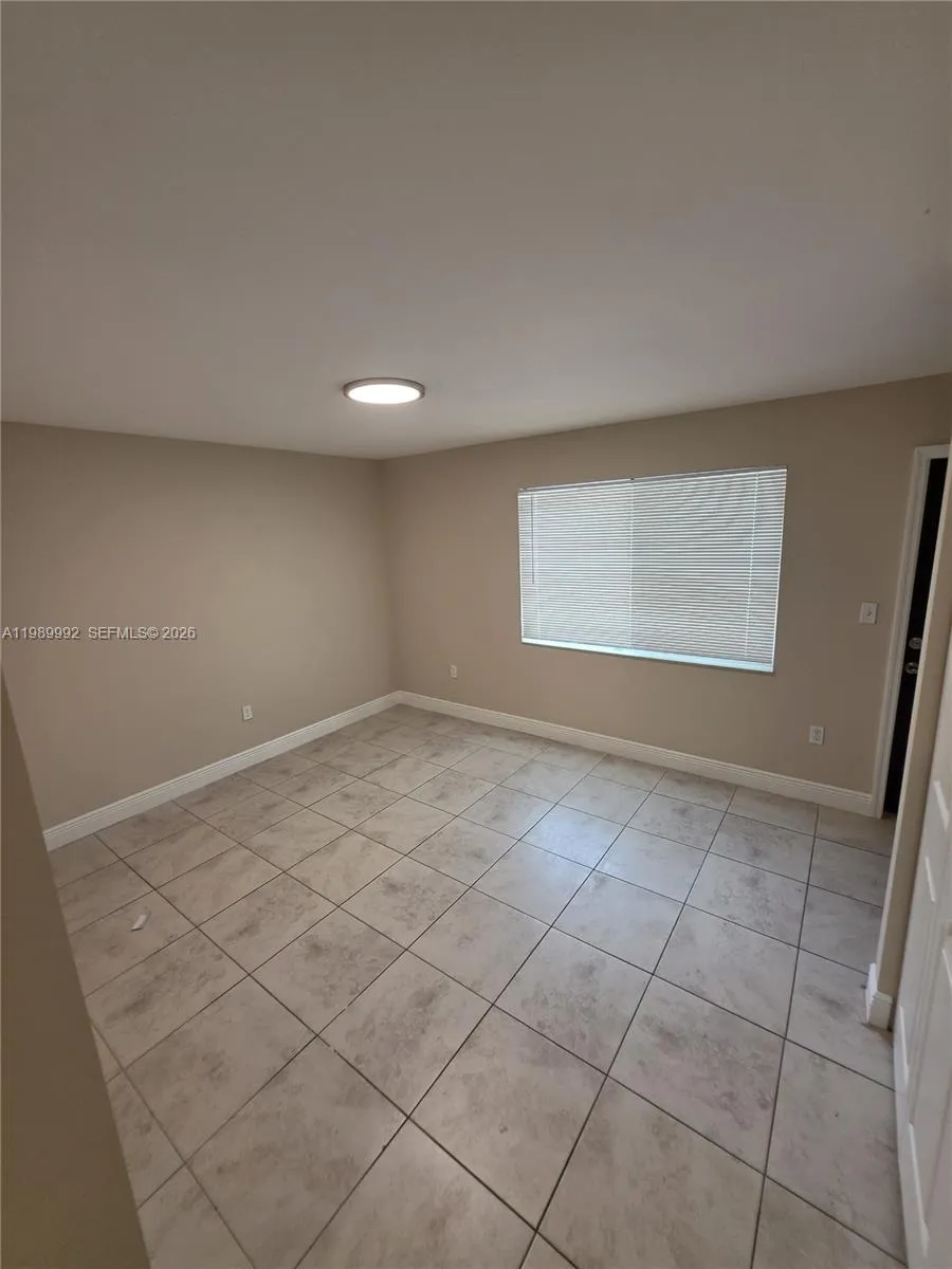 1990 Nw 4th Ct 7, Miami, Florida 33136, Miami, Florida 33136, 3 Bedrooms Bedrooms, ,1 BathroomBathrooms,Residential,For Sale,1990 Nw 4th Ct 7, Miami, Florida 33136,A11989992