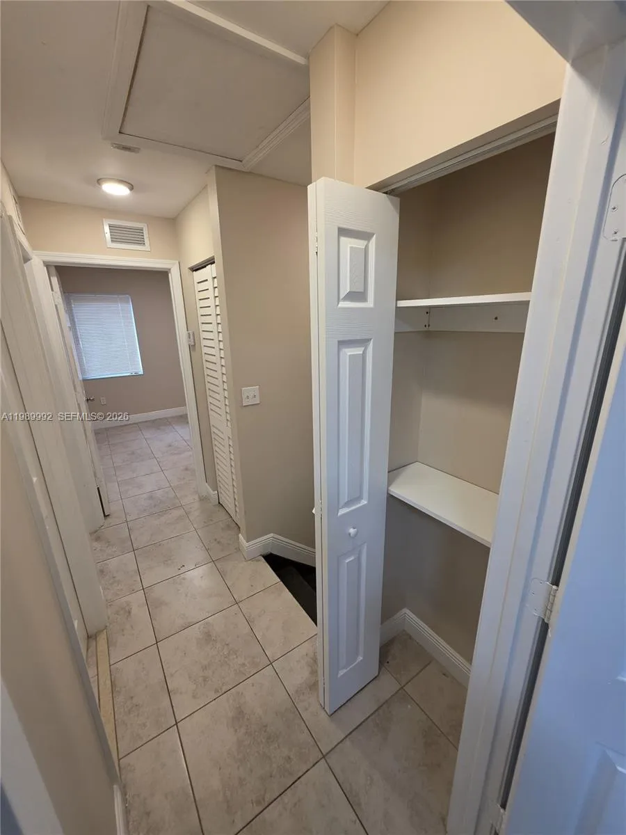 1990 Nw 4th Ct 7, Miami, Florida 33136, Miami, Florida 33136, 3 Bedrooms Bedrooms, ,1 BathroomBathrooms,Residential,For Sale,1990 Nw 4th Ct 7, Miami, Florida 33136,A11989992