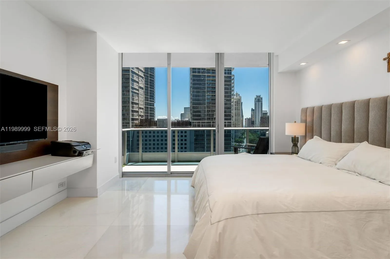 200 Biscayne Boulevard Way 1406, Miami, Florida 33, Miami, Florida 33131, 3 Bedrooms Bedrooms, ,2 BathroomsBathrooms,Residential,For Sale,200 Biscayne Boulevard Way 1406, Miami, Florida 33,A11989999