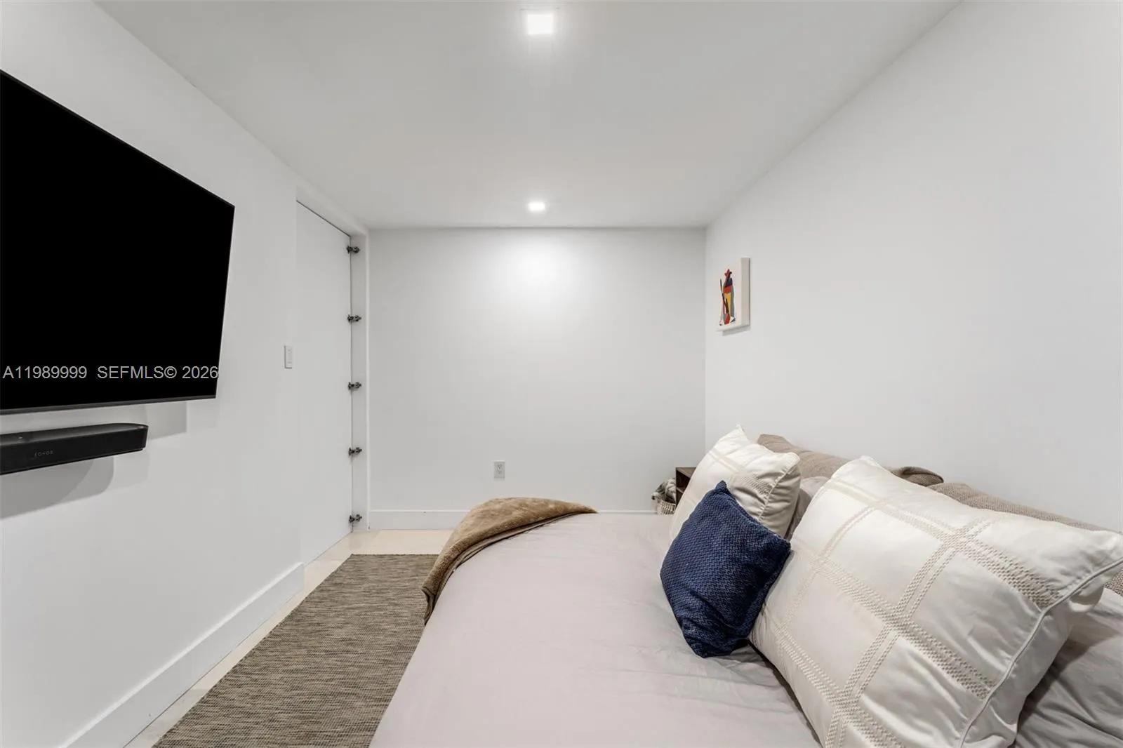 200 Biscayne Boulevard Way 1406, Miami, Florida 33, Miami, Florida 33131, 3 Bedrooms Bedrooms, ,2 BathroomsBathrooms,Residential,For Sale,200 Biscayne Boulevard Way 1406, Miami, Florida 33,A11989999