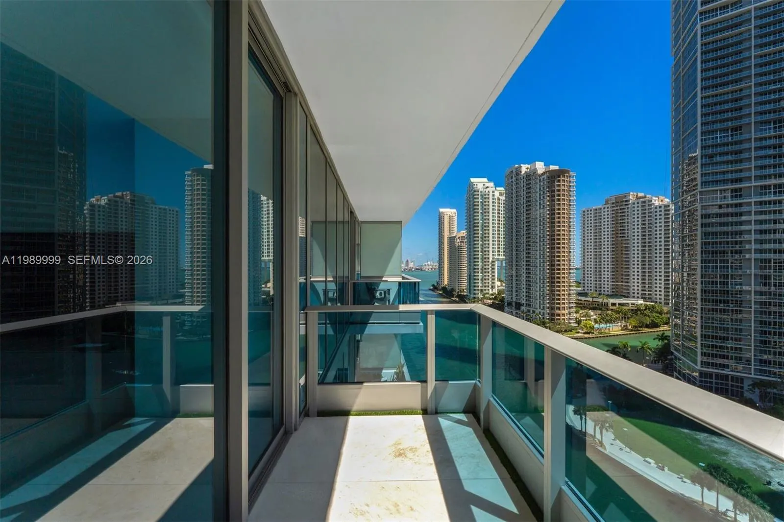 200 Biscayne Boulevard Way 1406, Miami, Florida 33, Miami, Florida 33131, 3 Bedrooms Bedrooms, ,2 BathroomsBathrooms,Residential,For Sale,200 Biscayne Boulevard Way 1406, Miami, Florida 33,A11989999