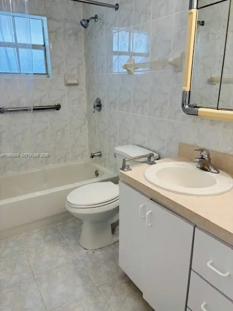 4621 Sw 99th Ct, Miami, Florida 33165, Miami, Florida 33165, 3 Bedrooms Bedrooms, ,2 BathroomsBathrooms,Residential Lease,For Rent,4621 Sw 99th Ct, Miami, Florida 33165,A11989254