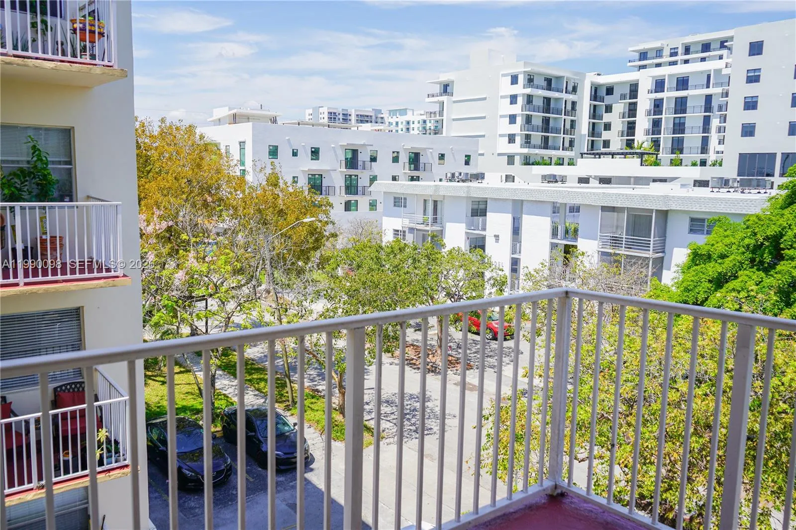 2008 Jackson St D1, Hollywood, Florida 33020, Hollywood, Florida 33020, 1 Bedroom Bedrooms, ,1 BathroomBathrooms,Residential Lease,For Rent,2008 Jackson St D1, Hollywood, Florida 33020,A11990098
