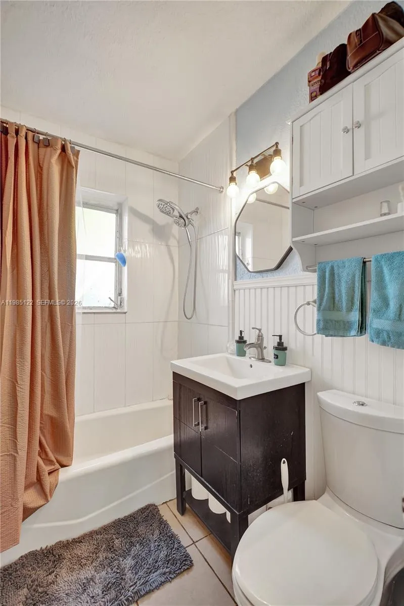 6420 Sw 58th Pl, South Miami, Florida 33143, South Miami, Florida 33143, 2 Bedrooms Bedrooms, ,1 BathroomBathrooms,Residential,For Sale,6420 Sw 58th Pl, South Miami, Florida 33143,A11985122