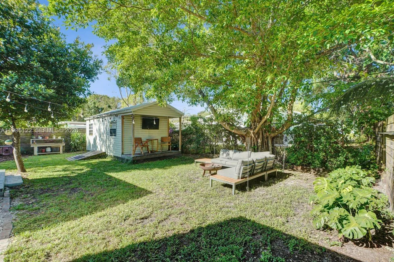 6420 Sw 58th Pl, South Miami, Florida 33143, South Miami, Florida 33143, 2 Bedrooms Bedrooms, ,1 BathroomBathrooms,Residential,For Sale,6420 Sw 58th Pl, South Miami, Florida 33143,A11985122