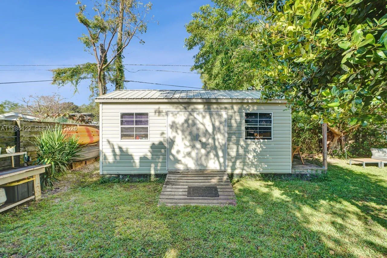 6420 Sw 58th Pl, South Miami, Florida 33143, South Miami, Florida 33143, 2 Bedrooms Bedrooms, ,1 BathroomBathrooms,Residential,For Sale,6420 Sw 58th Pl, South Miami, Florida 33143,A11985122