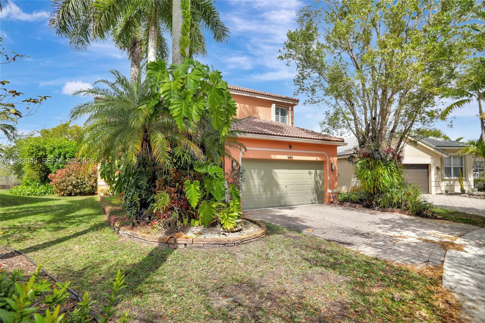 1653 Winterberry Ln, Weston, Florida 33327, Weston, Florida 33327, 5 Bedrooms Bedrooms, ,3 BathroomsBathrooms,Residential,For Sale,1653 Winterberry Ln, Weston, Florida 33327,A11988343