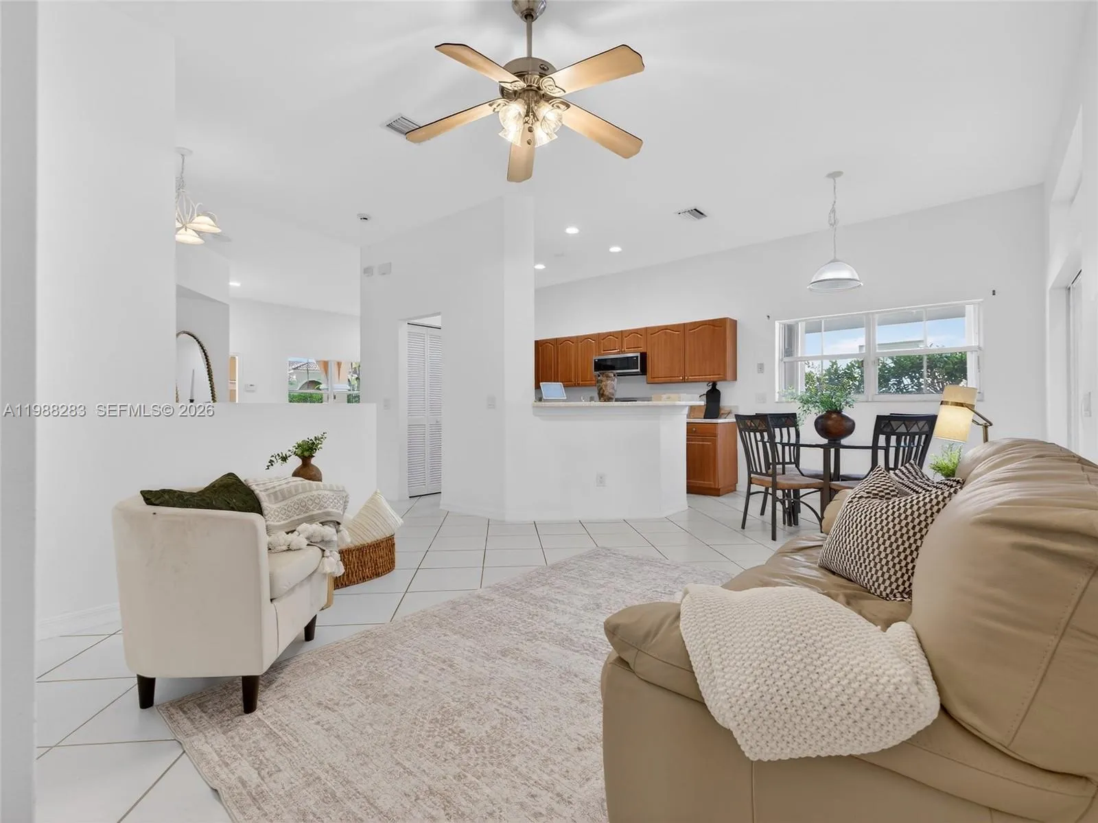 4317 Se Willow Ridge Dr, Weston, Florida 33331, Weston, Florida 33331, 3 Bedrooms Bedrooms, ,2 BathroomsBathrooms,Residential,For Sale,4317 Se Willow Ridge Dr, Weston, Florida 33331,A11988283