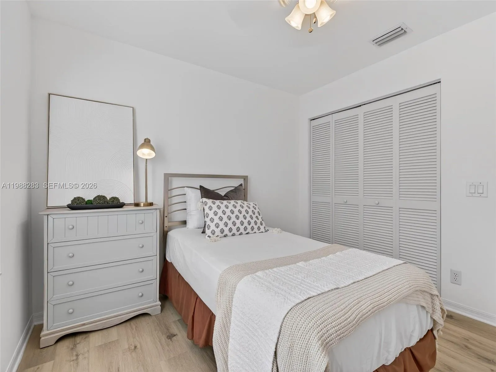 2nd Bedroom