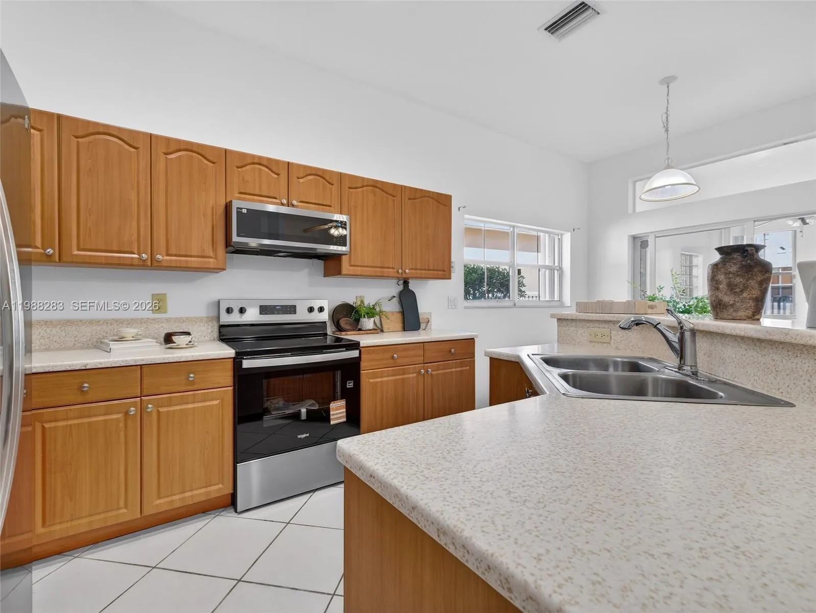 4317 Se Willow Ridge Dr, Weston, Florida 33331, Weston, Florida 33331, 3 Bedrooms Bedrooms, ,2 BathroomsBathrooms,Residential,For Sale,4317 Se Willow Ridge Dr, Weston, Florida 33331,A11988283