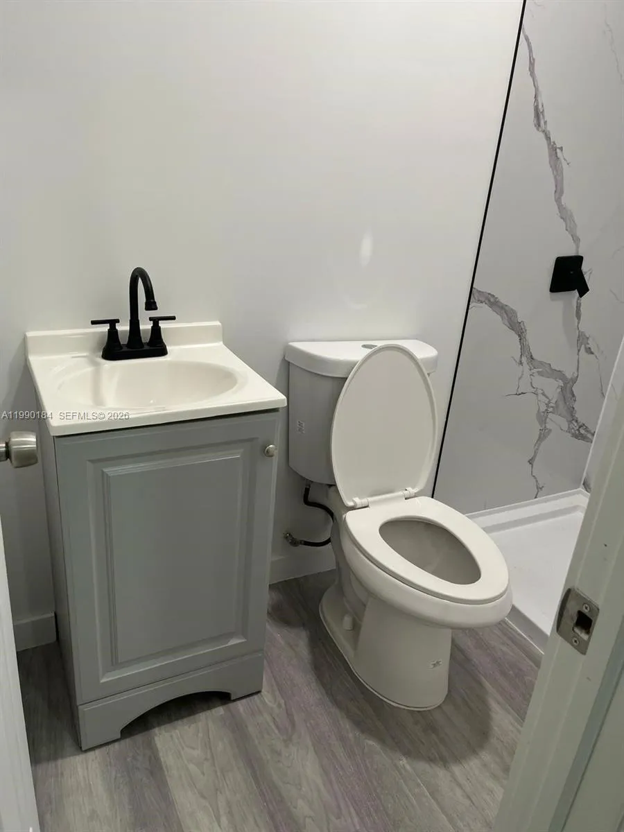 Miami, Florida 33184, 1 Bedroom Bedrooms, ,1 BathroomBathrooms,Residential Lease,For Rent,A11990184