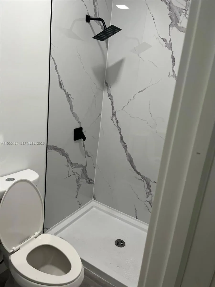 Miami, Florida 33184, 1 Bedroom Bedrooms, ,1 BathroomBathrooms,Residential Lease,For Rent,A11990184