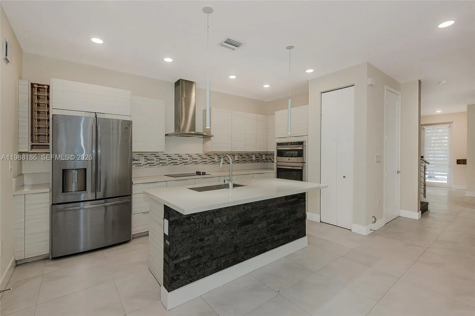 Entertainment Kitchen Area