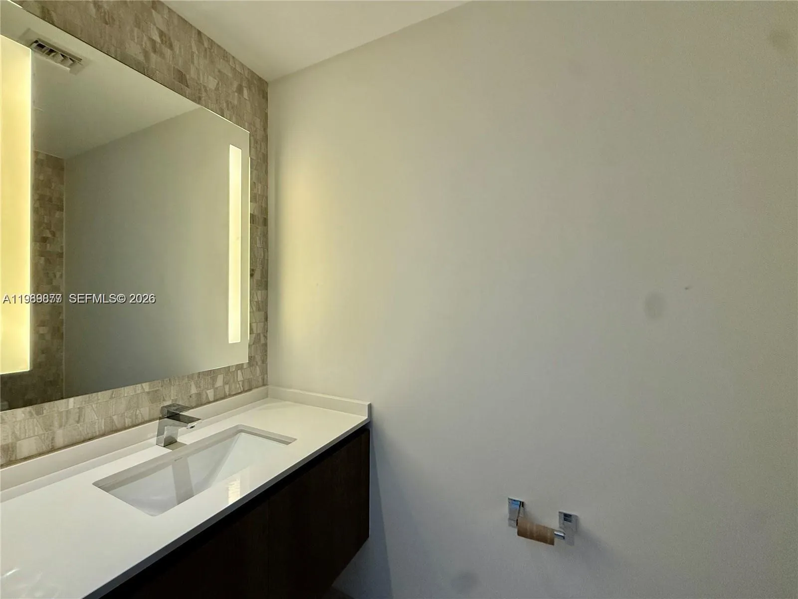 88 Sw 7th St 1808, Miami, Florida 33130, Miami, Florida 33130, 1 Bedroom Bedrooms, ,1 BathroomBathrooms,Residential Lease,For Rent,88 Sw 7th St 1808, Miami, Florida 33130,A11989877