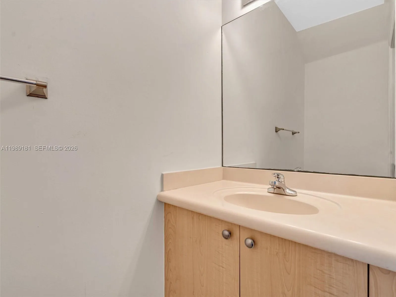 1/2 bath