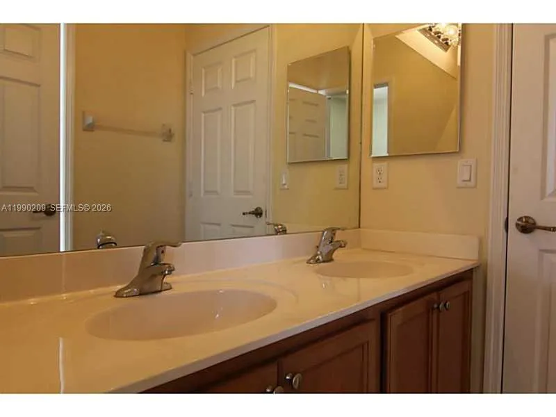 11277 Nw 44th Ter, Doral, Florida 33178, Doral, Florida 33178, 3 Bedrooms Bedrooms, ,2 BathroomsBathrooms,Residential,For Sale,11277 Nw 44th Ter, Doral, Florida 33178,A11990209