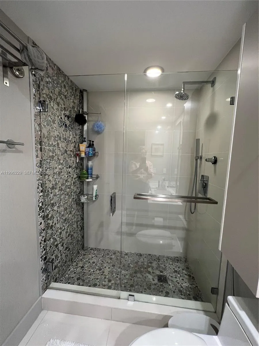 45 Sw 9th St 1401, Miami, Florida 33130, Miami, Florida 33130, 2 Bedrooms Bedrooms, ,2 BathroomsBathrooms,Residential Lease,For Rent,45 Sw 9th St 1401, Miami, Florida 33130,A11990229