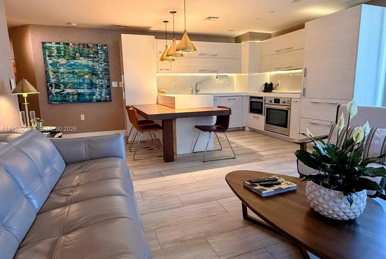 45 Sw 9th St 1401, Miami, Florida 33130, Miami, Florida 33130, 2 Bedrooms Bedrooms, ,2 BathroomsBathrooms,Residential Lease,For Rent,45 Sw 9th St 1401, Miami, Florida 33130,A11990229